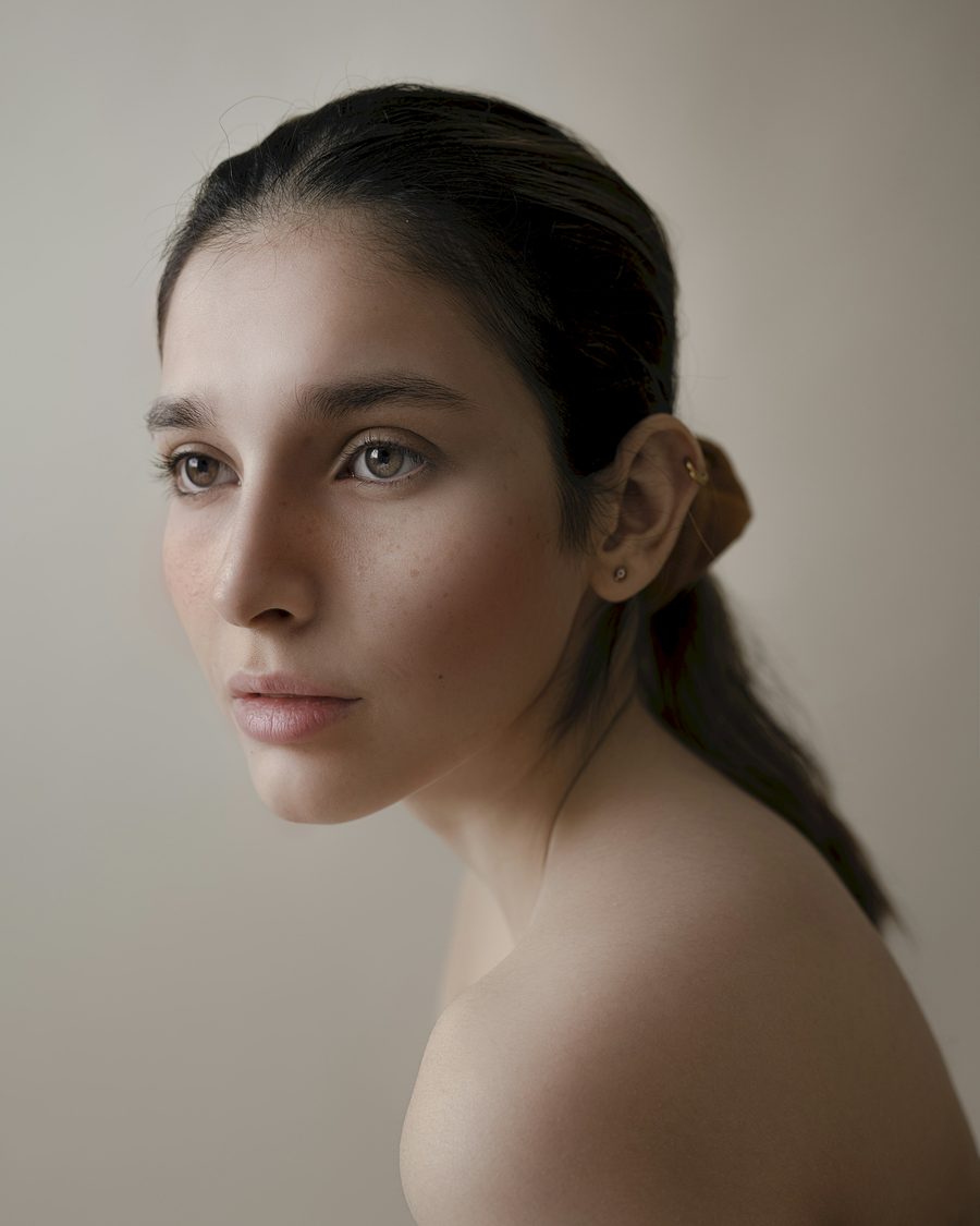Portrait mit natürlichem Make-up in weichem Licht